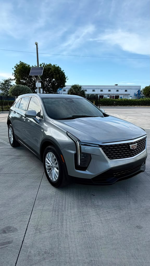 Cadillac XT4 2025